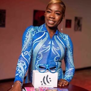 Meet your Posher, Lysandra